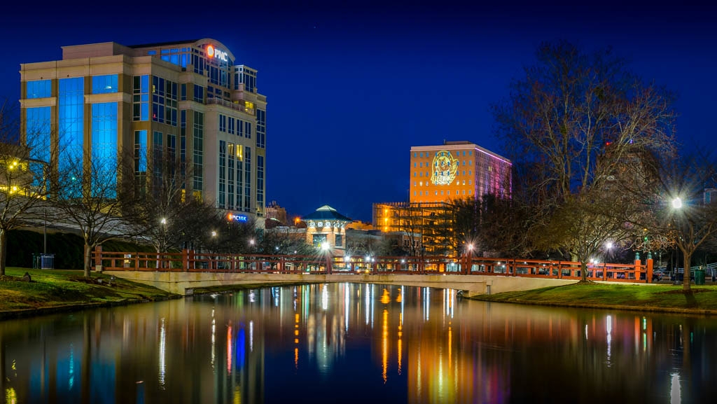 Descriptive alt text