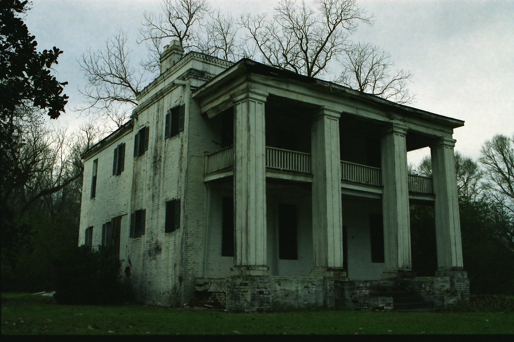 Descriptive alt text